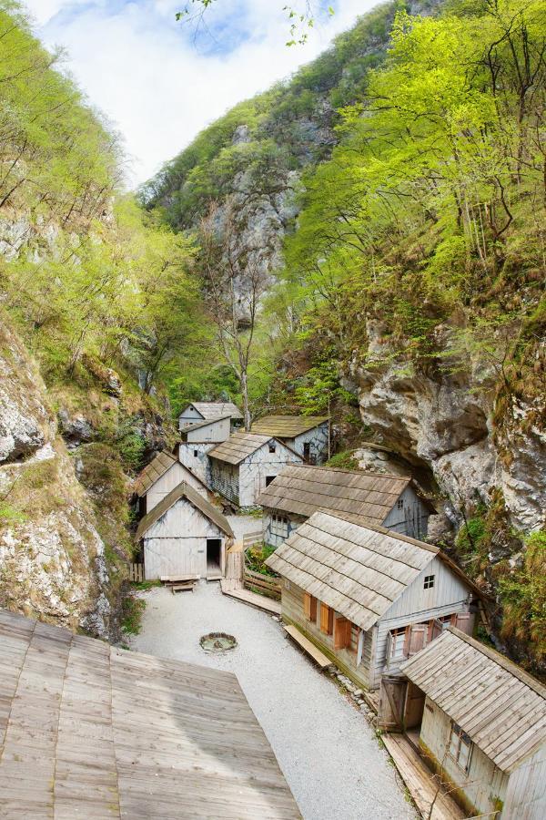 Villa Bomas House Cerkno Esterno foto